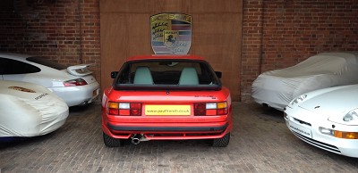Porsche 944 S2
